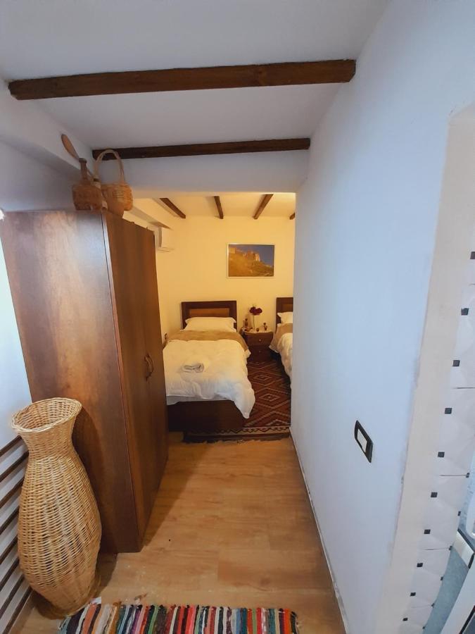 Guest House Maria - Berat Castle Exterior foto