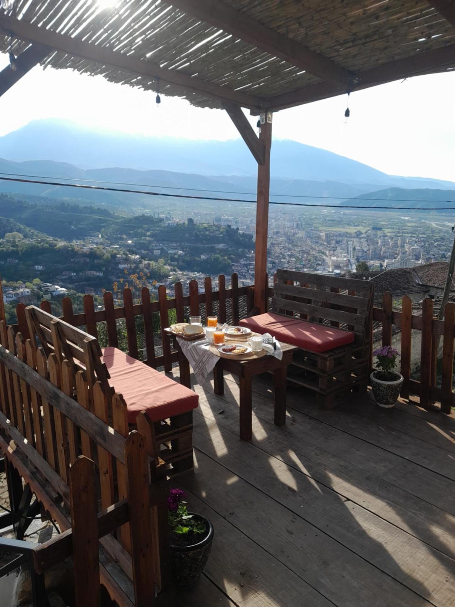 Guest House Maria - Berat Castle Exterior foto